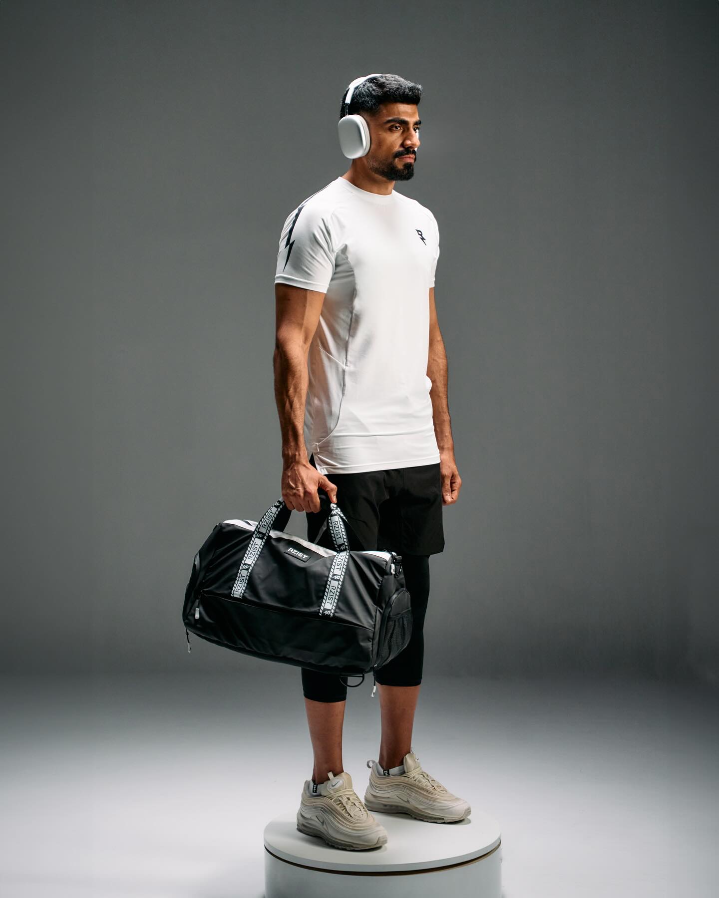 T-Shirts - Men